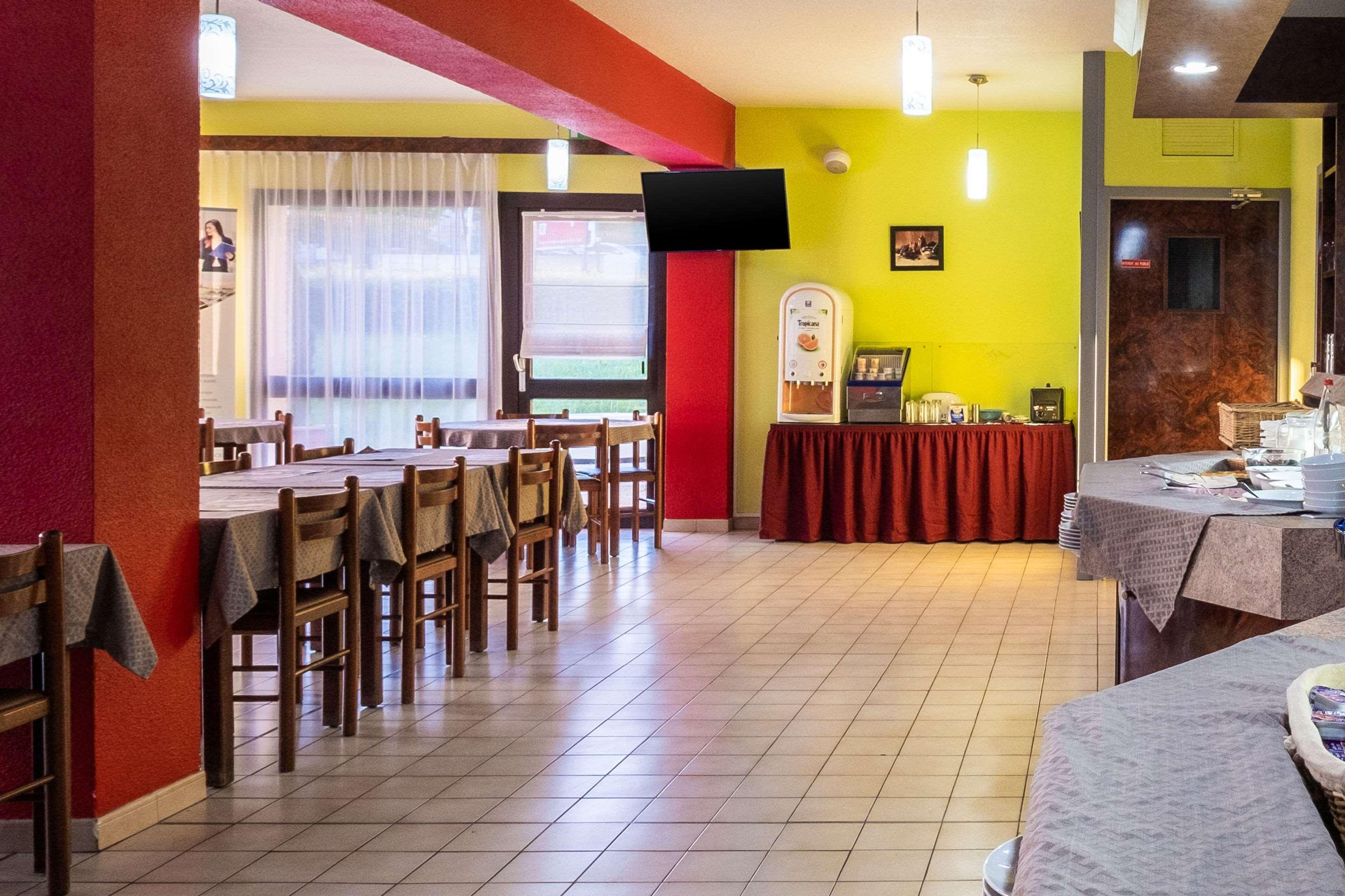 Hotel De Marne-la-vallee 2*